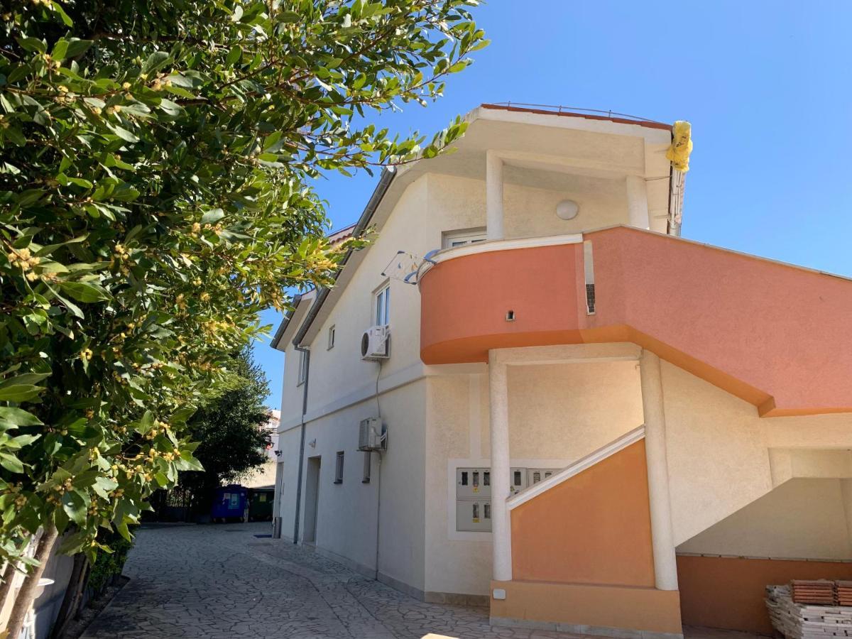 Apartamento Natura 7 *